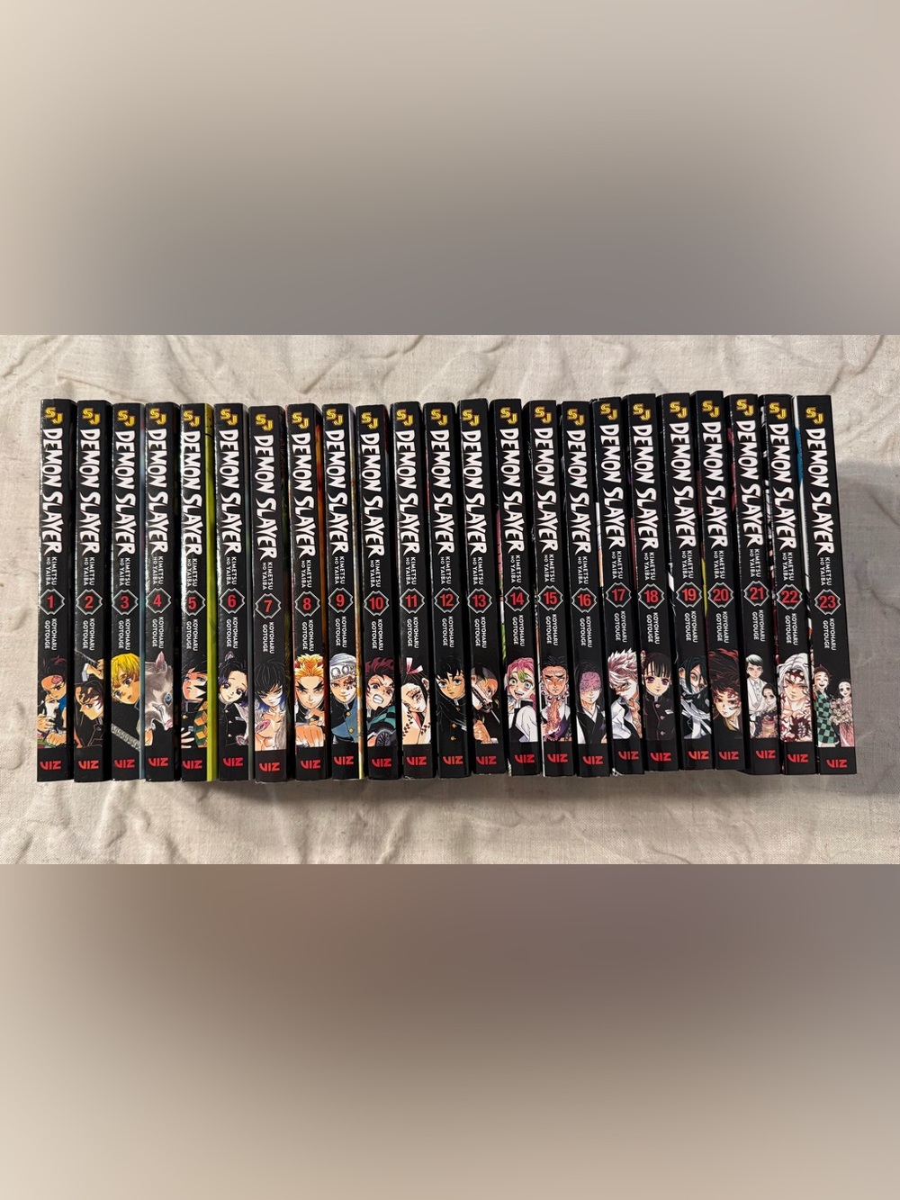 Complete Demon Slayer - Kimetsu No Yaiba Series Volumes 1-23